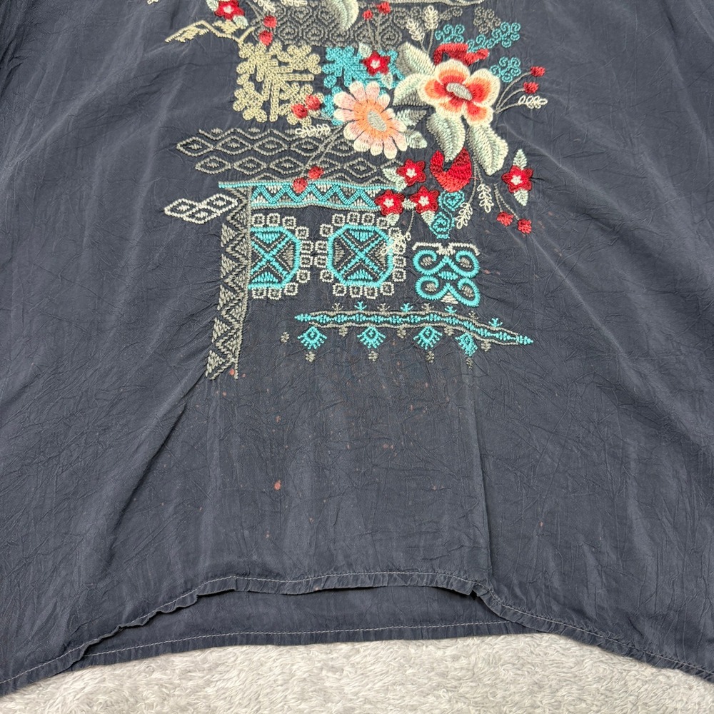 Johnny Was Blouse Womens XL Blue Floral Embroidered V Neck Boho 3/4 Sleeve Top - Picture 3 of 12